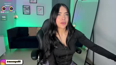     online show from March 6, 3:40 pm