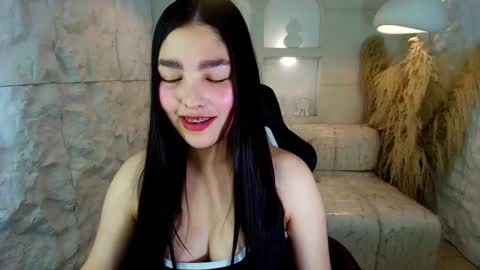 Snapshot of luna__r chatting on October 9, 10:25 pm Luna online show from October 9, 10:25 pm