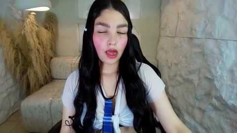 Snapshot of luna__r chatting on October 11, 8:22 pm Luna online show from October 11, 8:22 pm