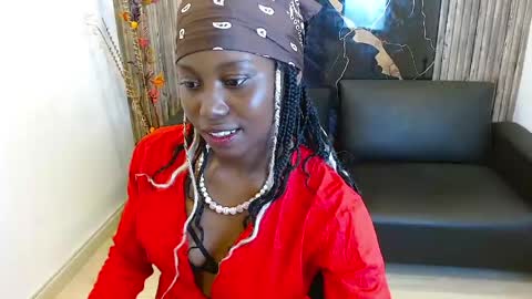 luna_bella882689 online show from May 13, 7:52 pm
