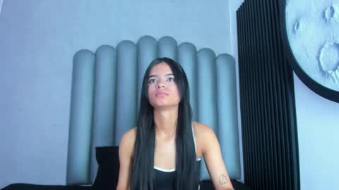 luna_bella_23 online show from May 16, 3:09 am