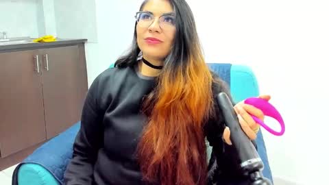 luna  online show from February 22, 11:24 am