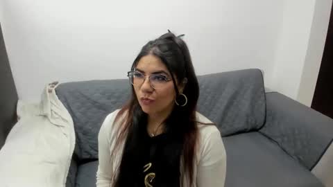 luna  online show from November 22, 11:13 am