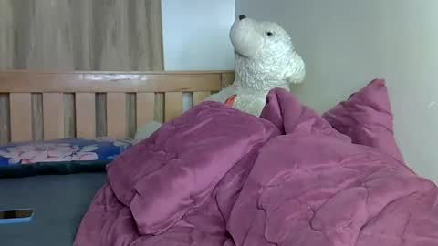 maskedmalkia online show from February 11, 6:48 am