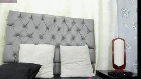 Luna Eva online show from October 10, 3:39 pm