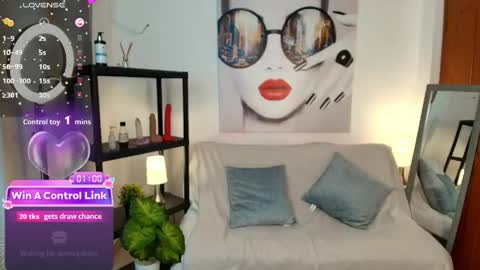 Luna Ferrer online show from May 11, 12:35 am