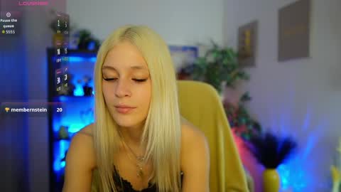 luna_grace18 online show from May 22, 1:09 pm