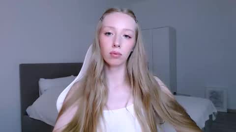 Luna online show from February 5, 9:29 pm