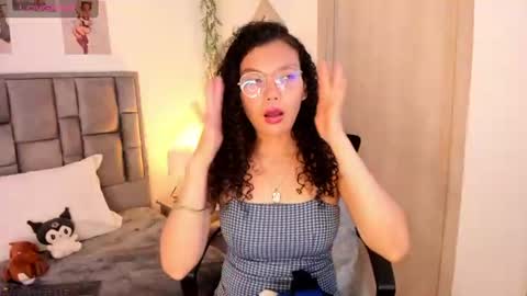 Luna jone online show from July 26, 12:35 pm