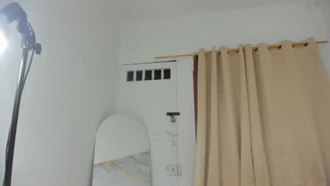 Luna  online show from May 27, 1:57 am