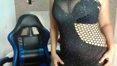 Luna  online show from October 7, 4:50 am