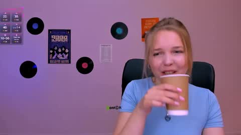 Princess Luna online show from May 18, 8:31 am