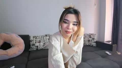 Ari online show from April 23, 5:04 am