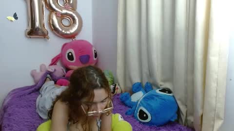 luna_rios69 online show from December 19, 2:27 am