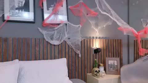 Snapshot of luna_roja25 chatting on October 17, 2:31 pm LUNA online show from October 17, 2:31 pm