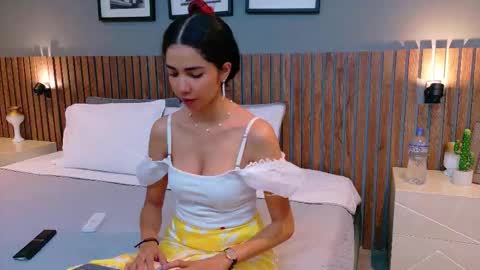 Snapshot of luna_roja25 chatting on September 22, 1:20 pm LUNA online show from September 22, 1:20 pm