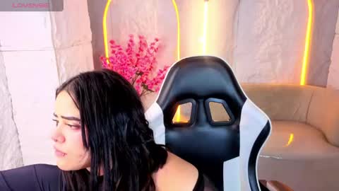 Online 2200 to 600 online show from May 3, 1:03 pm