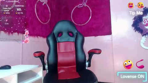 luna_sorni_ online show from December 13, 7:53 pm