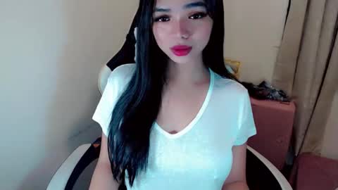 luna_whitedoll online show from June 9, 6:24 am