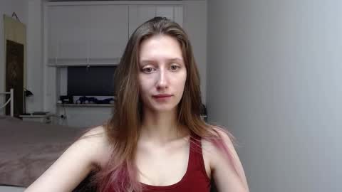 L U N A  online show from January 9, 6:40 am