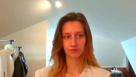 L U N A  online show from February 21, 7:55 am