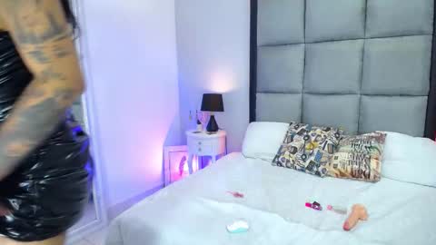 lunaa_moonn online show from September 20, 12:47 pm