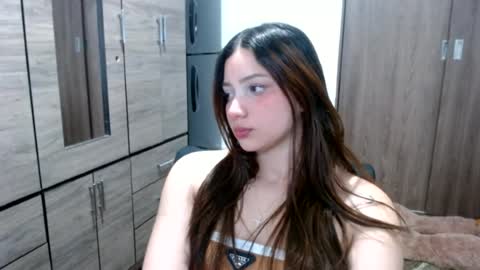 lunaa_sub online show from June 11, 7:11 pm