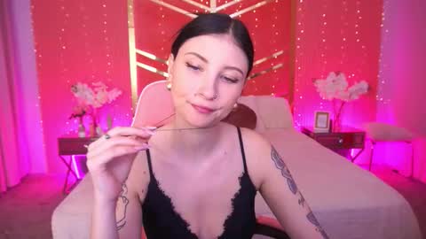 lunaamay online show from March 24, 7:25 am