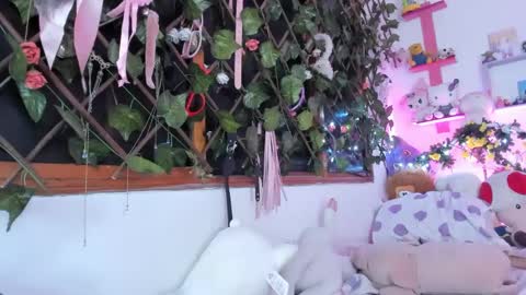 Snapshot of lunacristal_moon chatting on December 4, 9:57 pm lunacristal_moon online show from December 4, 9:57 pm