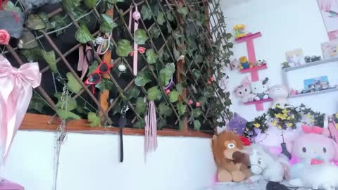 Snapshot of lunacristal_moon chatting on December 13, 5:38 am lunacristal_moon online show from December 13, 5:38 am