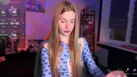 Britney online show from December 5, 9:16 pm