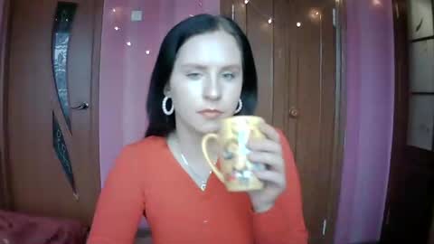 Snapshot of lunamystique_ chatting on January 27, 9:23 am lunamystique_ online show from January 27, 9:23 am