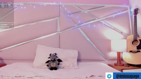 Snapshot of lunapagee chatting on January 21, 2:37 pm Luna Page online show from January 21, 2:37 pm