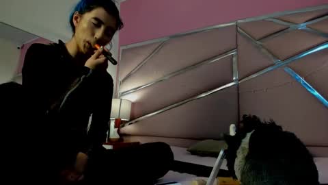 Snapshot of lunapagee chatting on March 8, 1:12 pm Luna Page online show from March 8, 1:12 pm