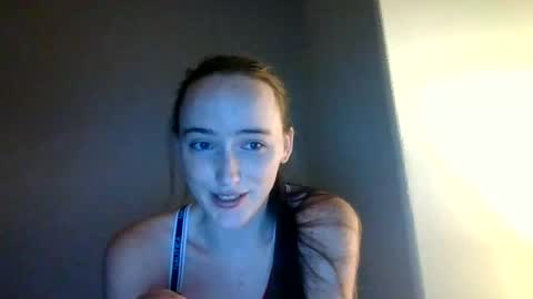lunapixie2020 online show from July 1, 3:17 am