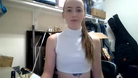 lunapixie2020 online show from July 10, 3:51 am