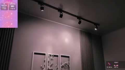 Luna  online show from November 21, 8:00 pm