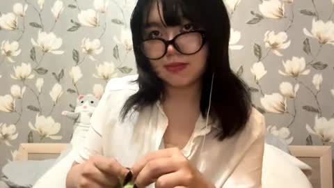 Snapshot of lunaraus chatting on October 10, 8:14 pm Yuna online show from October 10, 8:14 pm