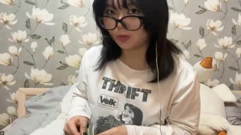 Snapshot of lunaraus chatting on October 9, 8:13 pm Yuna online show from October 9, 8:13 pm