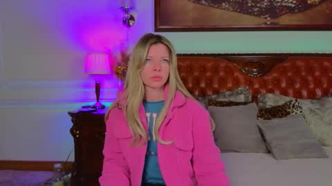 Luna Rishi online show from February 3, 6:11 am