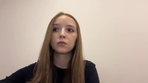 lunarleya online show from July 28, 4:51 pm