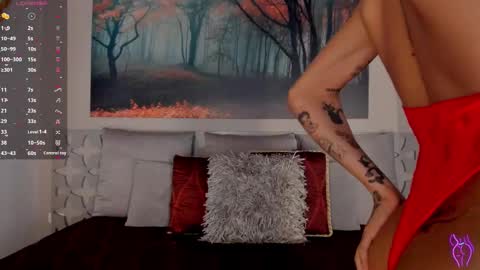 Luna Ruso  online show from February 9, 8:13 pm