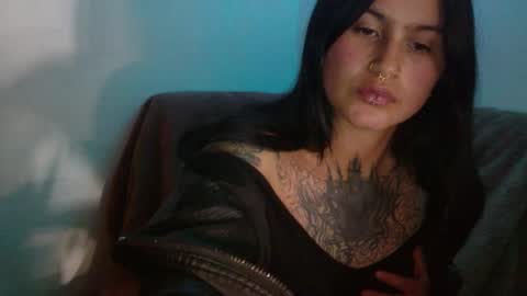 Luna online show from February 7, 7:06 pm