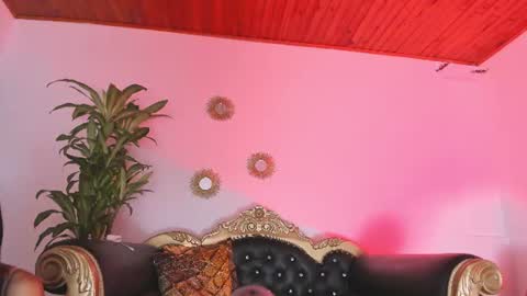 Luna   online show from July 11, 6:41 pm