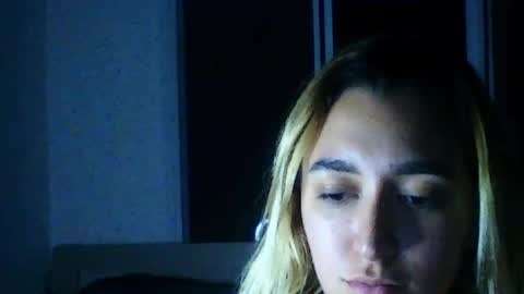 lunavelvvet online show from July 28, 2:31 am