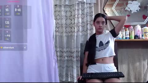 Snapshot of lunawillis chatting on October 10, 8:25 pm Luna online show from October 10, 8:25 pm