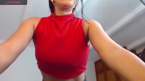 lunayois02 online show from January 5, 2:49 am