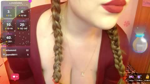 Snapshot of lunna_greys chatting on January 27, 11:22 pm lunnag online show from January 27, 11:22 pm