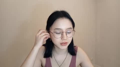 Roxie online show from March 24, 2:11 pm