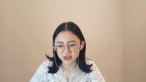 Roxie online show from April 10, 2:12 pm